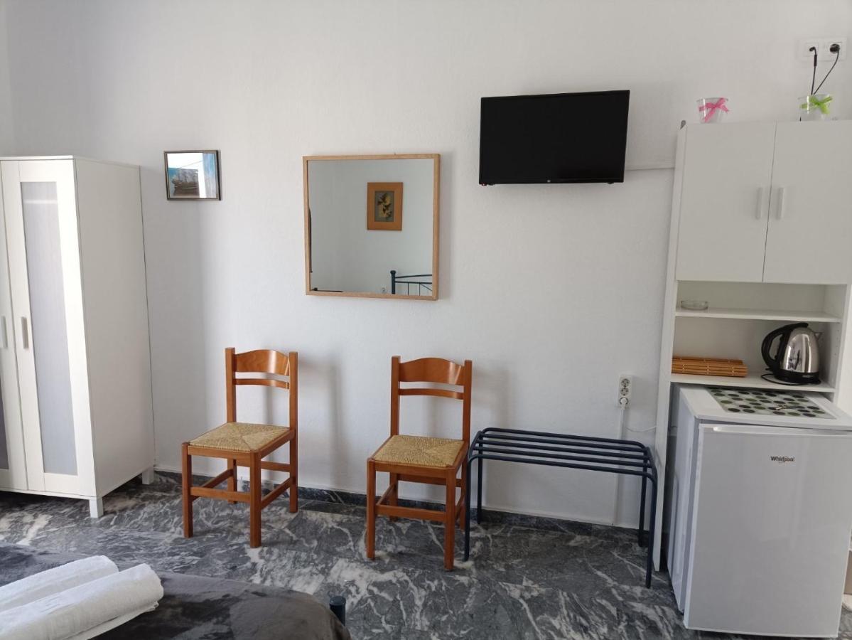 Meropi Rooms Kamares  Exteriör bild